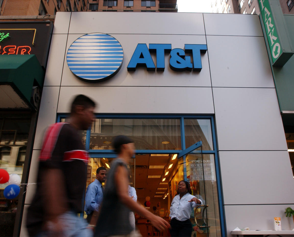 The FCC will crack down on ISPs to improve connectivity in poorer areas