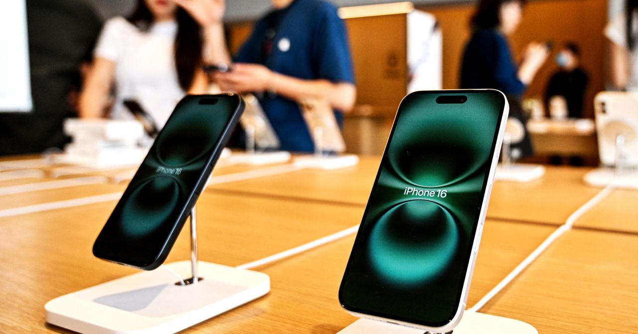 US Tariffs Could Make Smartphones Dumber