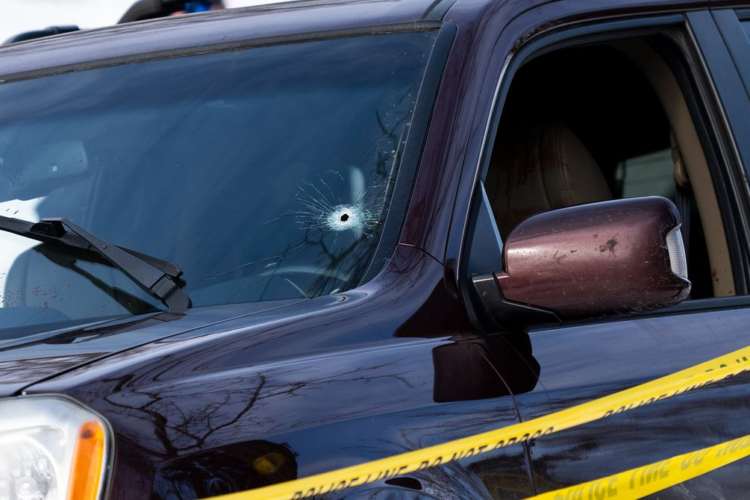 GoFundMe Ignores Own Rules by Hosting a Legal-Defense Fund for the ICE Agent Who Killed Renee Good